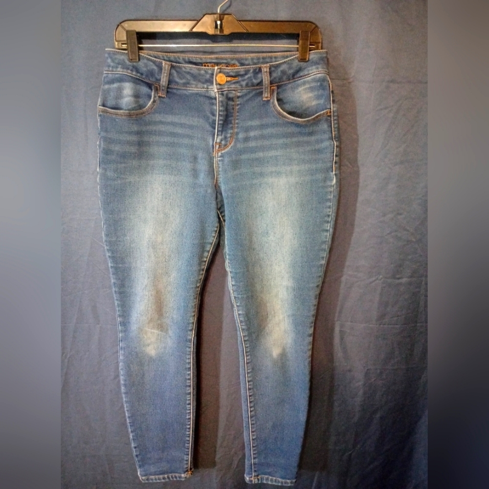 Maurice Jeans - Women's Size Medium Short